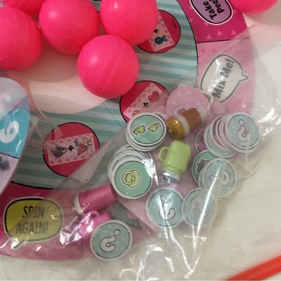 L.O.L. Surprise 7 Layers of Fun Game Jumbo Cards & Puzzle - Picture 10 of 14